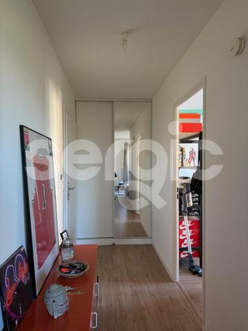 Location 2 Pieces 40 60200 Compiegne 43 0923 01 0006