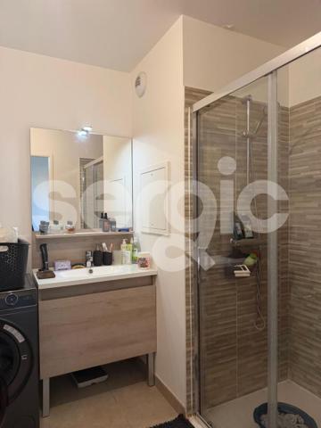 Location 2 Pieces 40 60200 Compiegne 43 0923 01 0006