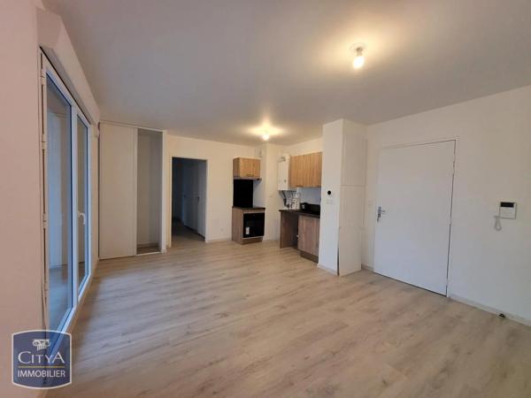 Appartement à louer 3 pièces 54.3m² Tours (37100)
