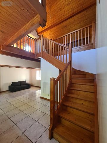 Immeuble à vendre à Besançon dans le Doubs (25000), ref : VI100-25014