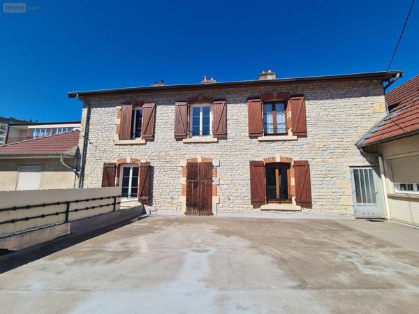 Immeuble à vendre à Besançon dans le Doubs (25000), ref : VI100-25014