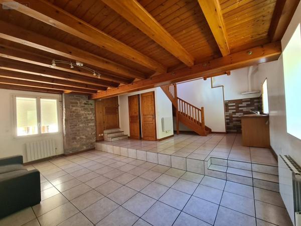 Immeuble à vendre à Besançon dans le Doubs (25000), ref : VI100-25014