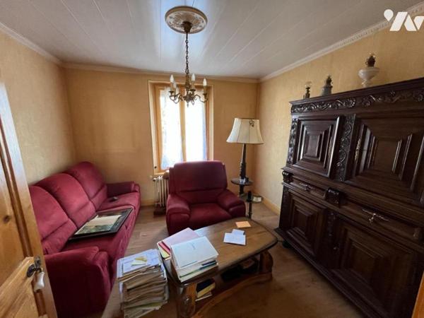 Maison 4 pièces (environ 76 m² habitables) sur sous-sol, proche commodités