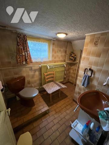 Maison 4 pièces (environ 76 m² habitables) sur sous-sol, proche commodités