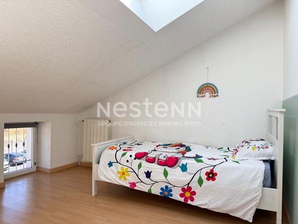 IMMEUBLE - QUARTIER FAUBOUR/MIRIBEL - 3 GARAGES - TERRAIN
