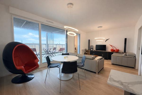 Appartement
         2 pièces
        - 50 m² Exclusivité 232 000 € *