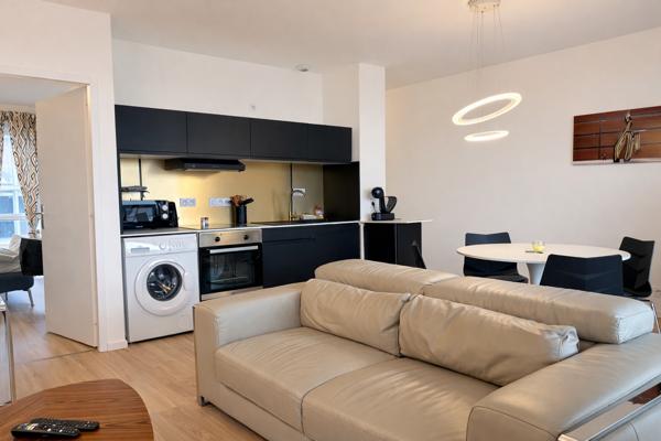 Appartement
         2 pièces
        - 50 m² Exclusivité 232 000 € *