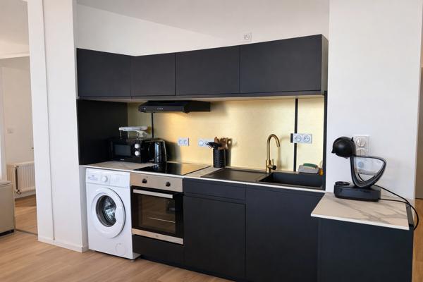 Appartement
         2 pièces
        - 50 m² Exclusivité 232 000 € *