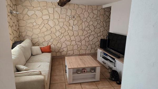 Maison à FAUGERES, 34600 - 4 pièces 82m²