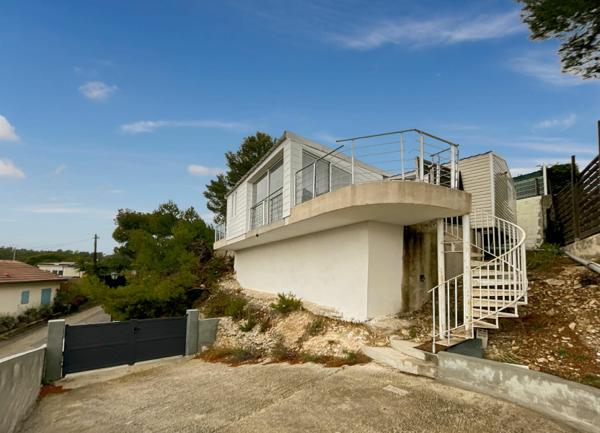 Maison à louer    3 pièces • 58 m2 Le Castellet