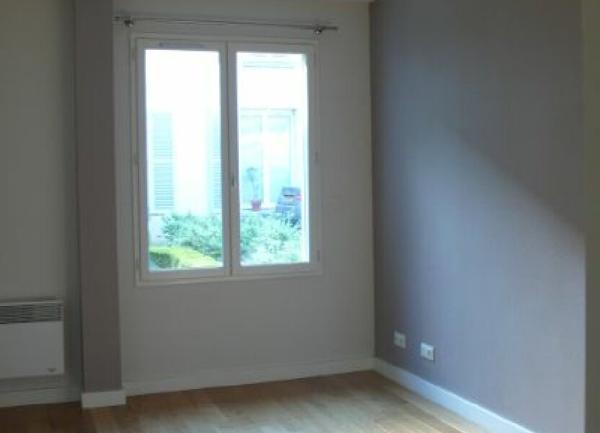 Appartement à louer    3 pièces • 96 m2 Fontainebleau