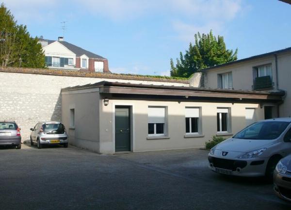 Appartement à louer    3 pièces • 96 m2 Fontainebleau