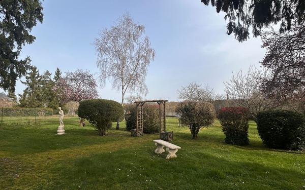 Maison à vendre    6 pièces •  Beaugency