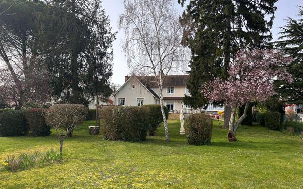 Maison à vendre    6 pièces •  Beaugency