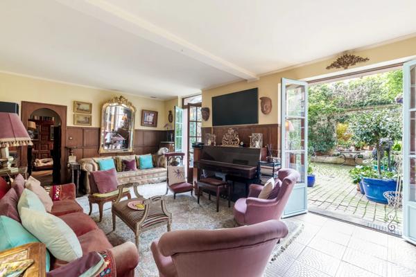 Appartement Paris 18e - GRANDES CARRIÈRES
