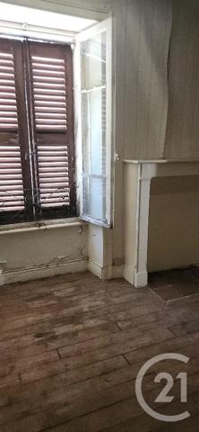 Immeuble à vendre  200 m 2   POLMINHAC  - 15