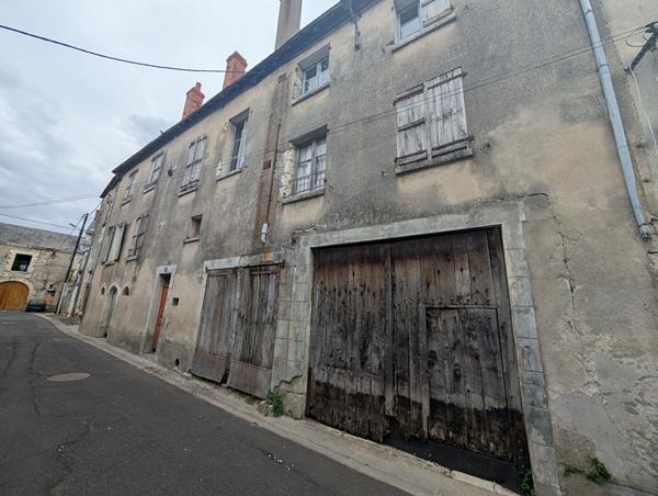 Maison à vendre à Châtillon sur Indre - 291 m²