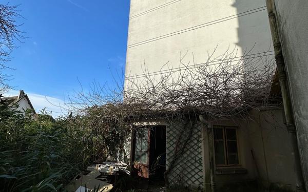 Maison à vendre    6 pièces • 90 m2 Saint-Maur-des-Fossés