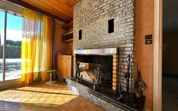 Maison à vendre    8 pièces • 210 m2 Le Plessis-Trévise