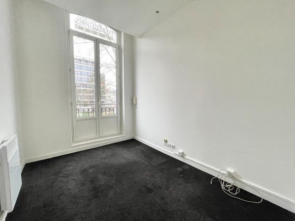 Bureaux Lille 90.10 m2 , Lille