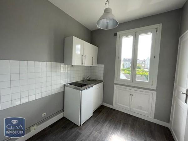Appartement à louer 2 pièces 39.36m² Cherbourg-en-Cotentin (50120)
