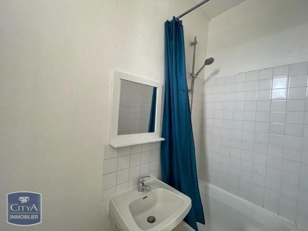 Appartement à louer 2 pièces 39.36m² Cherbourg-en-Cotentin (50120)