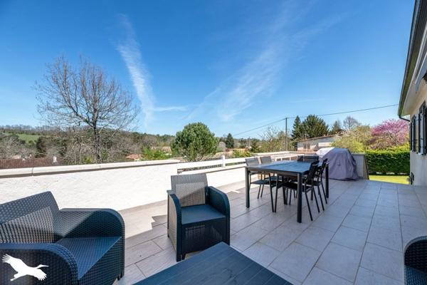 Maison à vendre |  Trélissac |  6 pièces | 165 m²