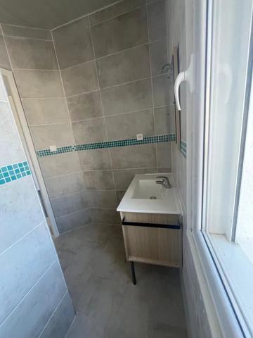 Vente                                                      Immeuble
                        
                     6 pièces                      109 m2                     à Perpignan