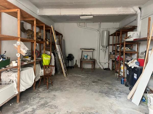 Vente                                                      Immeuble
                        
                     6 pièces                      109 m2                     à Perpignan