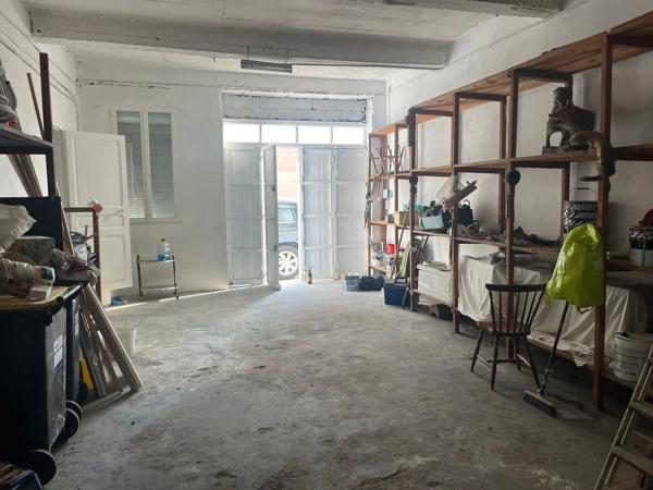 Vente                                                      Immeuble
                        
                     6 pièces                      109 m2                     à Perpignan