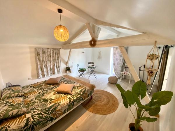 Appartement de charme totalement rénové de 3 pièces centre historique de SAINT SEVER (40)