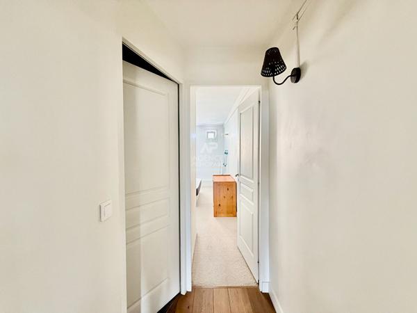 "Versailles Notre-Dame" Joli appartement de 3 pièces meublé de 56 m² ! Loyer 1 590 €/mois charges comprises **  - Référence  28004