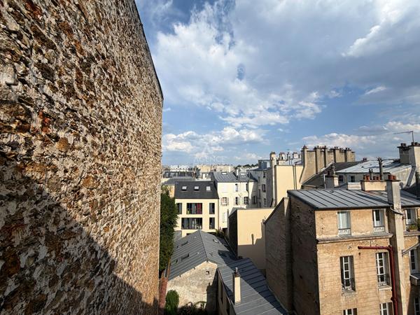 "Versailles Notre-Dame" Joli appartement de 3 pièces meublé de 56 m² ! Loyer 1 590 €/mois charges comprises **  - Référence  28004