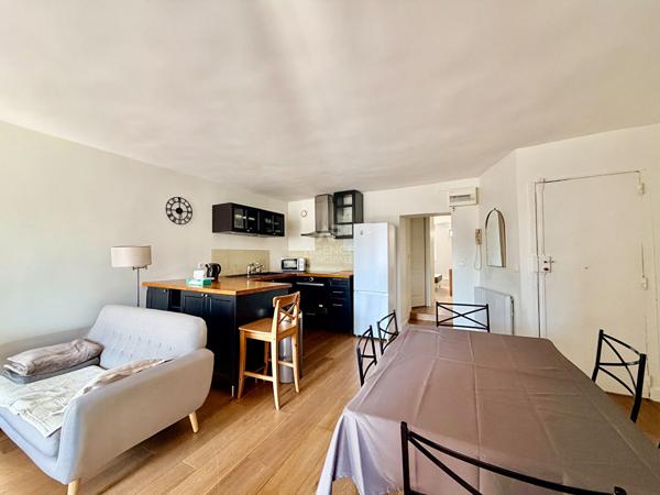 "Versailles Notre-Dame" Joli appartement de 3 pièces meublé de 56 m² ! Loyer 1 590 €/mois charges comprises **  - Référence  28004