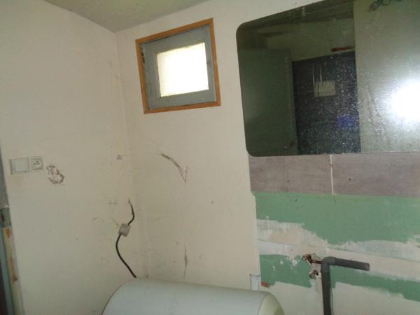 Dpt Yonne (89), à vendre BLENEAU Garage 90m2 avec maison à rénover 6 pièces 130m2