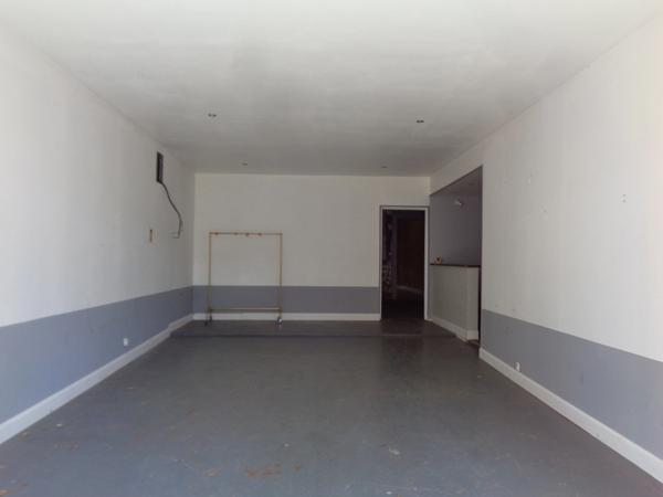 Dpt Yonne (89), à vendre BLENEAU Garage 90m2 avec maison à rénover 6 pièces 130m2