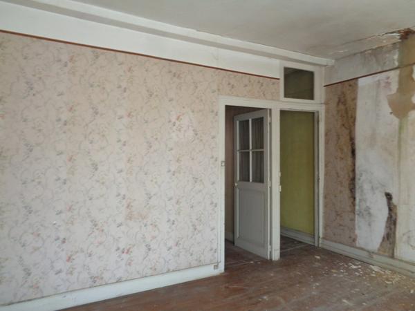 Dpt Yonne (89), à vendre BLENEAU Garage 90m2 avec maison à rénover 6 pièces 130m2