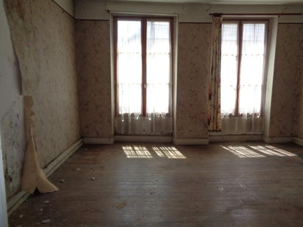 Dpt Yonne (89), à vendre BLENEAU Garage 90m2 avec maison à rénover 6 pièces 130m2