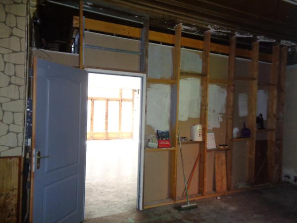 Dpt Yonne (89), à vendre BLENEAU Garage 90m2 avec maison à rénover 6 pièces 130m2