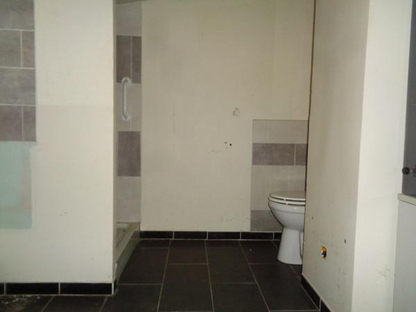 Dpt Yonne (89), à vendre BLENEAU Garage 90m2 avec maison à rénover 6 pièces 130m2