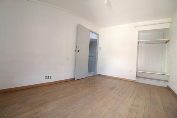 Saint-Affrique (12400) Appartement Type 2 bis 50 m² avec grenier et cave