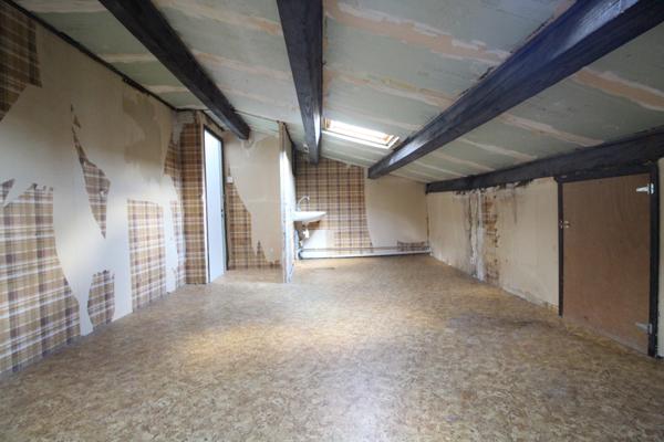 Saint-Affrique (12400) Appartement Type 2 bis 50 m² avec grenier et cave