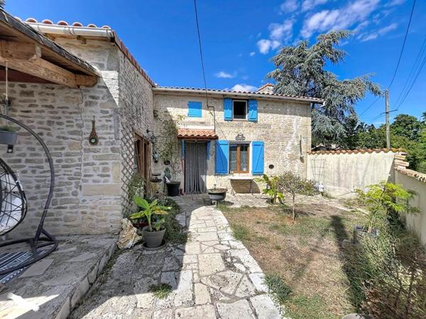 Maison 82 950 € Saint-Coutant 3 p 91 m² DPE D