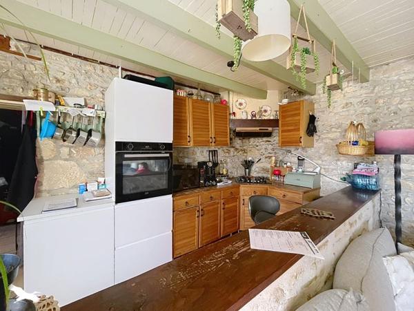Maison 82 950 € Saint-Coutant 3 p 91 m² DPE D