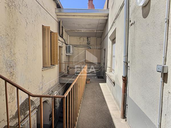 Immeuble de rapport - Centre historique de Montferrand ? 5 logements, cour et jardin
