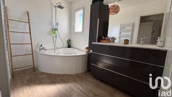 Maison à vendre 6 pièces 127 m² Bourg-Saint-Andéol