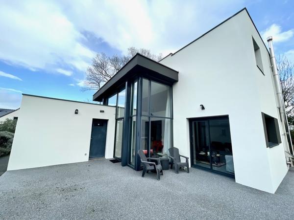 Membrolle sur longuenee (49770) Contemporaine au coeur de la nature