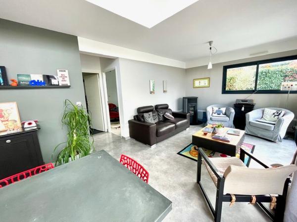 Membrolle sur longuenee (49770) Contemporaine au coeur de la nature