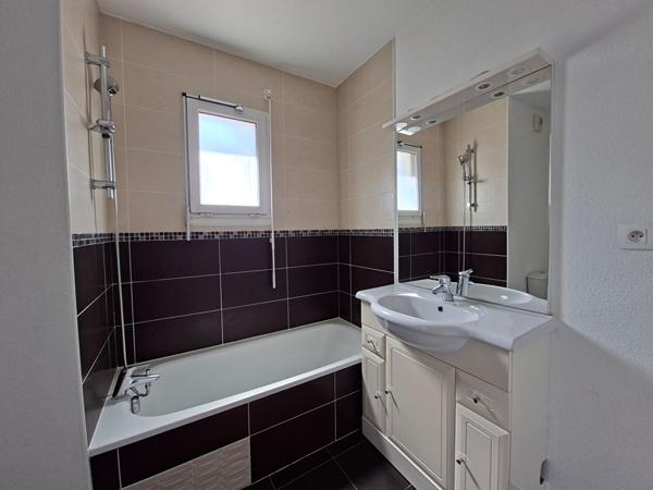 BAYONNE - Bel appartement T2 Lumineux au dernier étage., Bayonne 64100