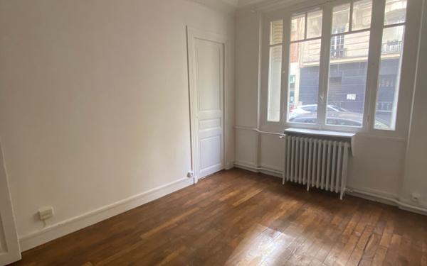 Appartement à louer    3 pièces •  Paris 12